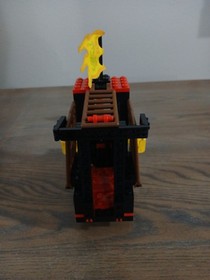 LEGO Castle: Dragon Wagon (6056) 100% Complete w Minifigures & Instructions