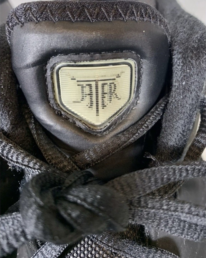 Size 11 - Air Jordan Jumpman Men’s Jeter Vital. Black Metallic Silver. See Pics