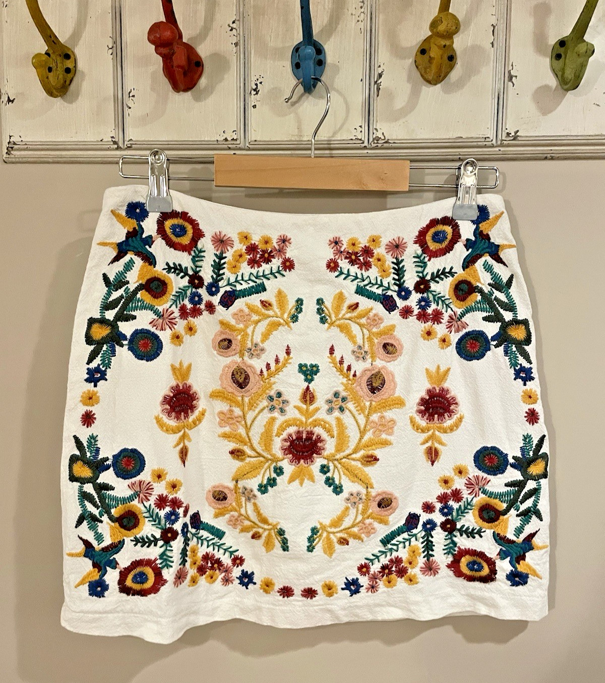 Altar'd State Linen Blend Boho White Embroidered Floral Mini Skirt Medium M