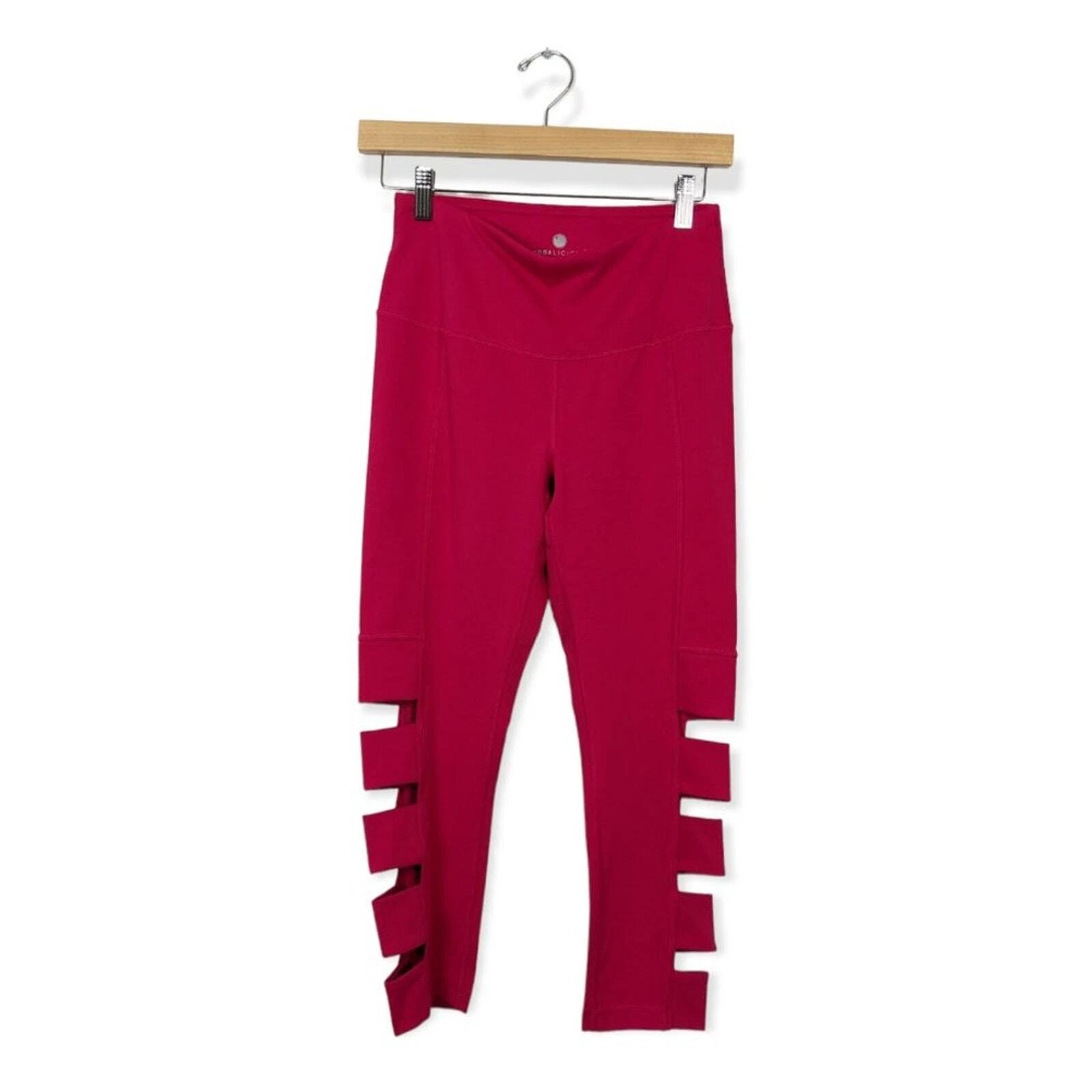 yogalicious hot cut out crop athletic leggings