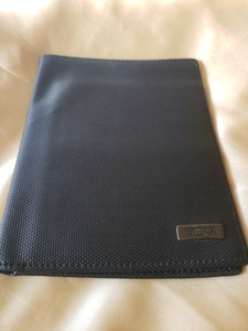 tumi ballistic nylon wallet