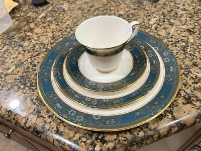 ROYAL DOULTON CARLYLE 4 PIECE  DINNER PLATE - SALAD PLATE - CUP AND SAUCER