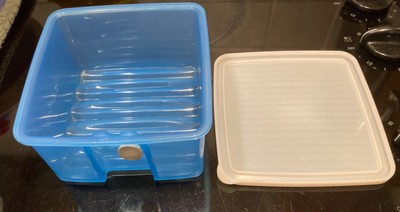 Tupperware Fridge Smart Fruit/Veggie Keeper 6'' Square 3993A - Missing 1 vent