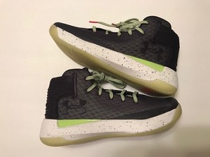 steph curry purple basketball shoes