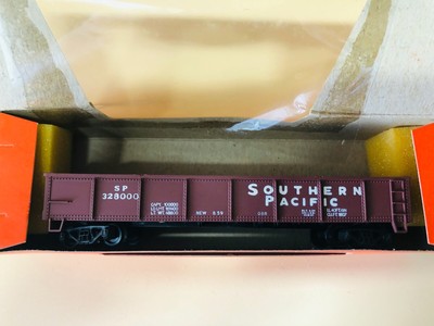 Roco HO 5013 Gondola Car w/ NMRA couplers -  Southern Pacific 