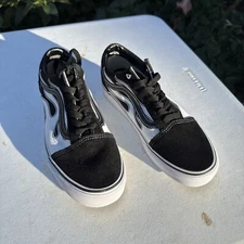 Vans 507698 Black with white flame M sz6 W sz7.5