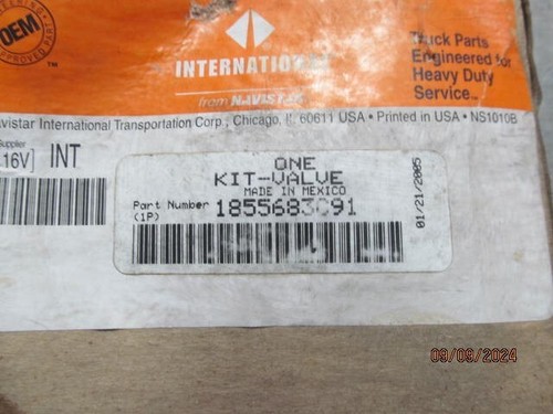 1855683C91 INTERNATIONAL VT365 TURBO ACTUATOR SOLENOID VALVE NOS OEM - Picture 3 of 3