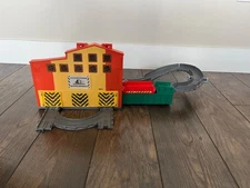 Thomas & Friends Take n Play Vicarstown Dieselworks Foldable Playset