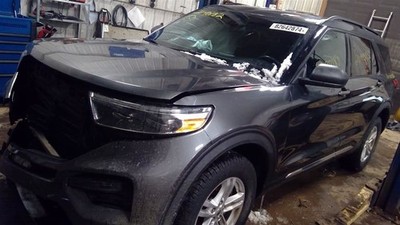 *LOCAL PICKUP ONLY* Roof With Roof Rails Without Sunroof Fits 20-23 EXPLORER 103