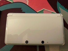 Nintendo 3DS Mod- Japanese-White-With Charger and 32 GB Micro SD