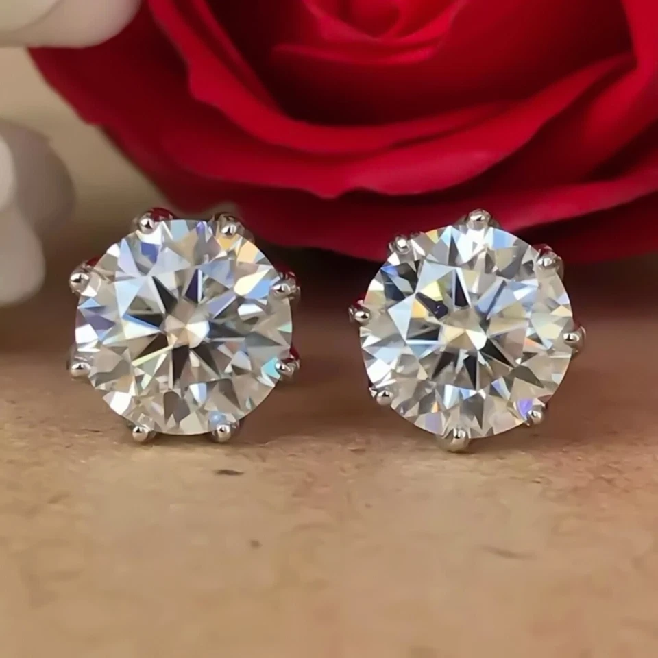 Aretes de diamantes tratados blanco roto de 8 quilates en oro blanco de 14 k certificados Foto 2 de 4