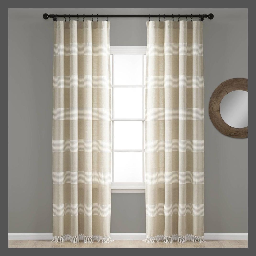 Комплект из 2-х полосатых нитей размером 95х40 см окрашенных хлопчатобумажной пряжей с кисточками завязанными узлом 2290₽