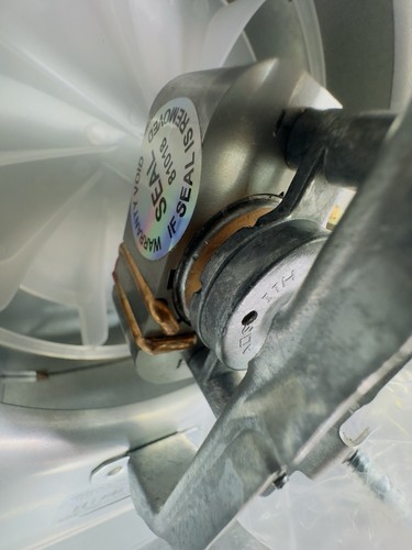 Broan 679FLT 70 CFM 3.5 SONES ventilation fan w/ fluorescent light New Old Stock - Picture 7 of 14
