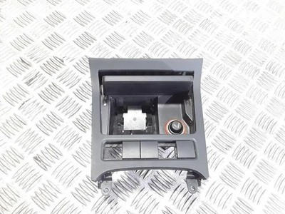VW GOLF VIII CD1 Aschenbecher 5K0857961 2.00 Diesel 2010 33581763