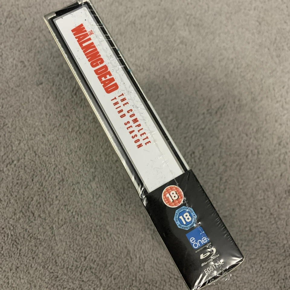 The Walking Dead Season 3 Limited Edition Steelbook Blu-ray Brand New and Sealed - Image 3 of 3