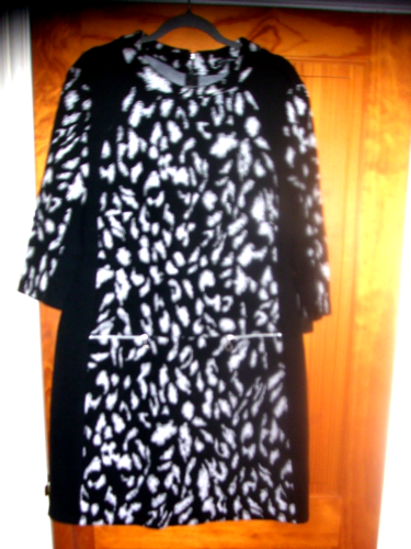 NWT BETTY BARCLAY BLACK WHITE LONG SLEEVE ROUND NECK COLLAR TUNIC DRESS SIZE 18