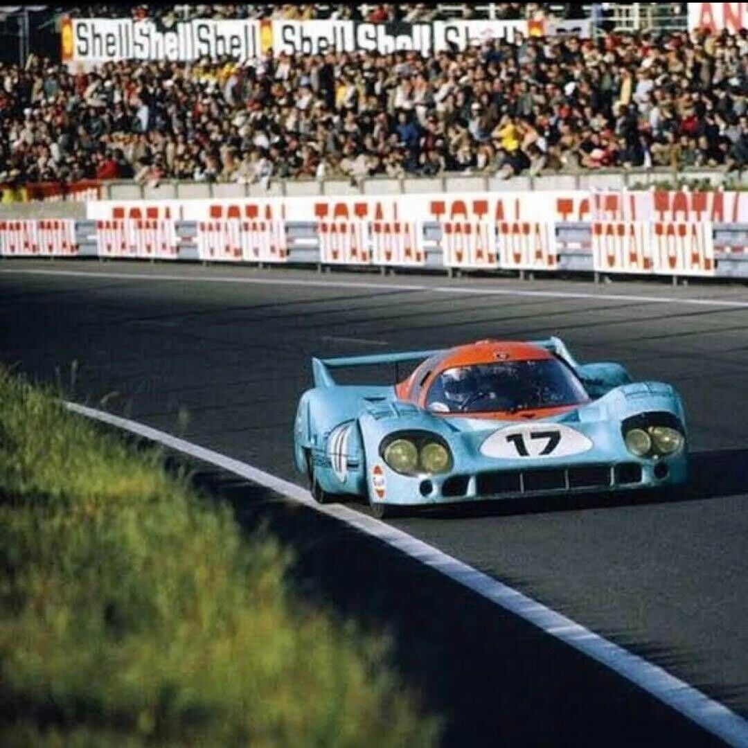 1/18 AUTOart Porsche 917 Long Tail Le Mans 1971 #17 Blue w 1/18 AUTOart Porsche 917 Long Tail Le Mans 1971 #17 Blue w