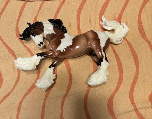 Breyer Horse Traditional Series #1497 Gypsy Vanner Hand Painted 1:9 Scale -New- - Picture 2 of 6