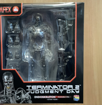 MAFEX No.206 ENDOSKELETON (T2 Ver.) 16cm Action Toy Figure New Box