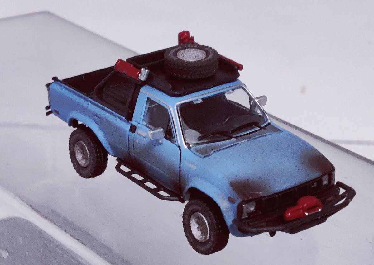 へどうぃぐ BM Creations 1/64 Toyota Hilux 1980 N60 N70 Series Dirty