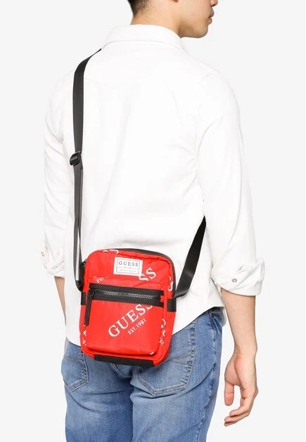 Logisk absorption Hold sammen med Guess Los Angeles mens messenger bag Cross Body Bag New With Tags Bnwt Red  Prin | eBay