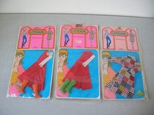 Lot anciens vêtements poupée mannequin Catherine années 1970 sous blister