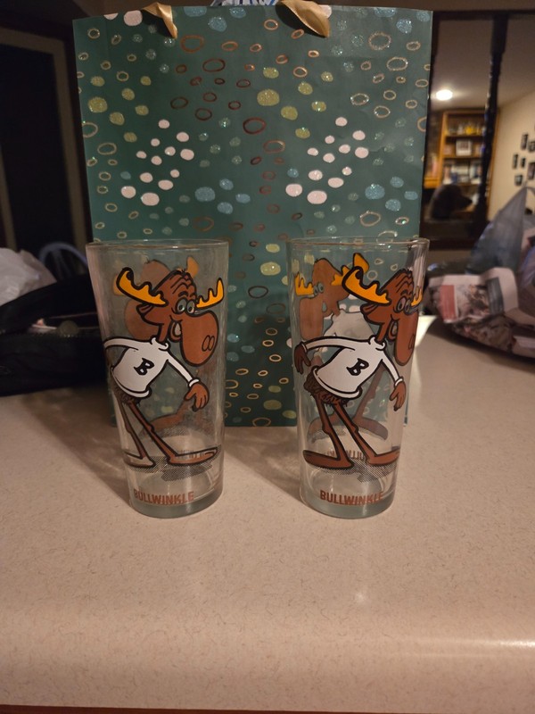 (2) Vintage Bullwinkle Pepsi Collector Series Glasses