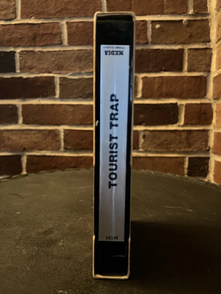 TOURIST TRAP VHS Media 1984 Chuck Connors Tanya Roberts VHS - Image 4 of 4