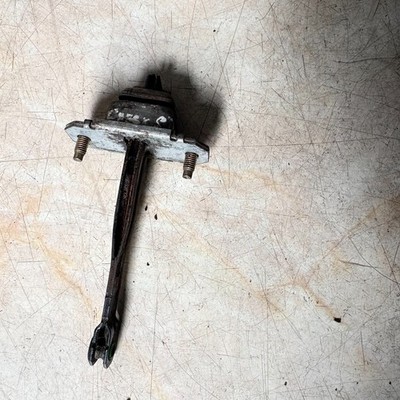 1x Original Subaru Forester 05 - 07 SG STi Auto Türscharnier Rückschlagarm Stopper vorne