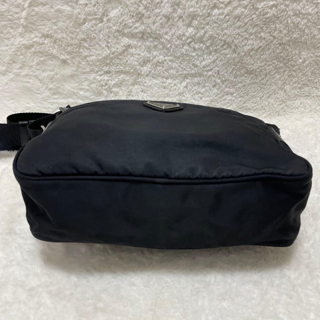 Excellent Condition PRADA Camera Bag Shoulder Bag Triangle Logo Nylon Black thumbnail 9