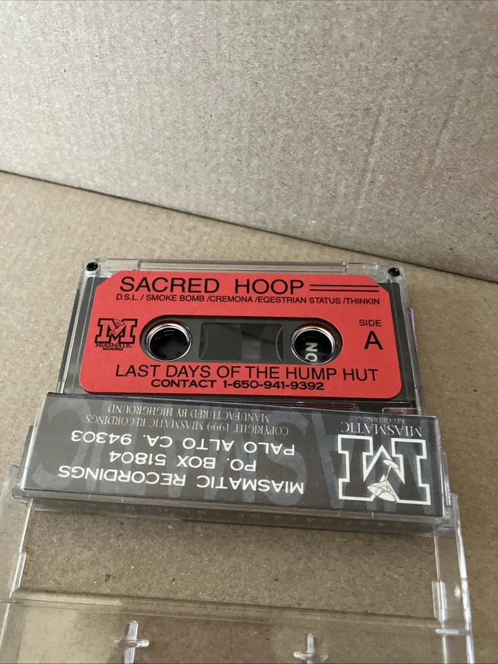 Sacred Hoop “Last Days Of The Hump Hut” Cassette 1999 San Jose Hip Hop Foto 3 de 4