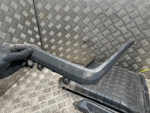 LDV Maxus Deliver 9 V90 2020-On Front Bumper Lower Grill Air Duct Left N/S GENUI - Picture 4 of 10