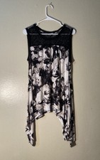 Simply Vera Floral Lace Tunic Blouse Size Large Grey White & Black