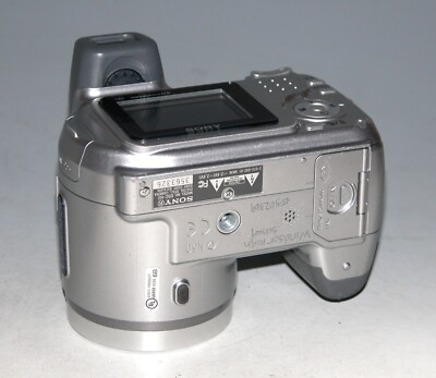 Sony Cyber-shot DSC-H2 6.0MP Digital Camera - Silver #3326
