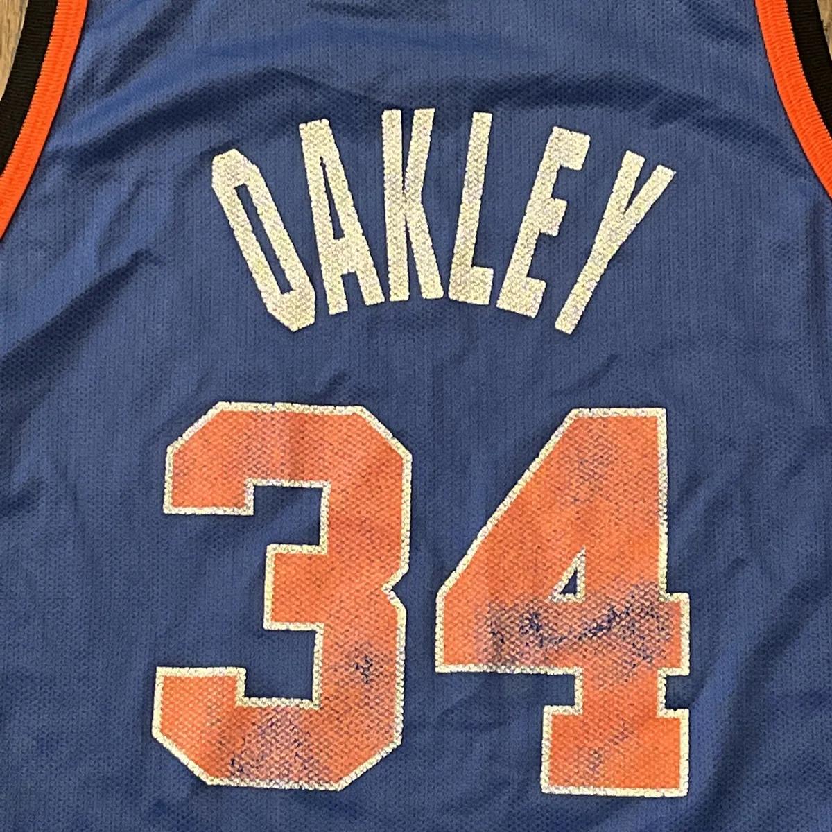 Charles Oakley New York Knicks Jersey Mens Size 44 Champion Blue Distressed
