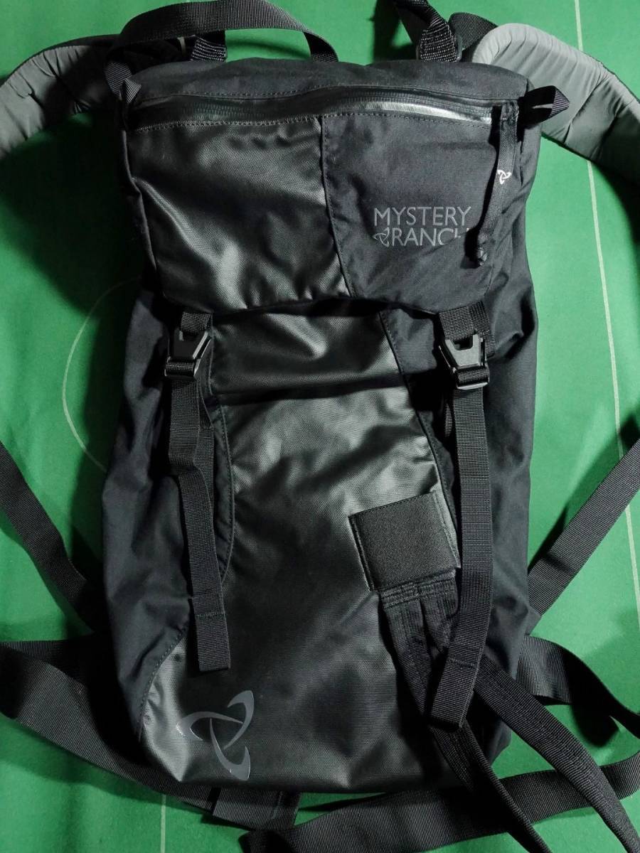 MYSTERY RANCH Slim Pack for Backcountry Skiing D Route Black MYSTERY RANCH Slim Pack for Backcountry Skiing D Route Black