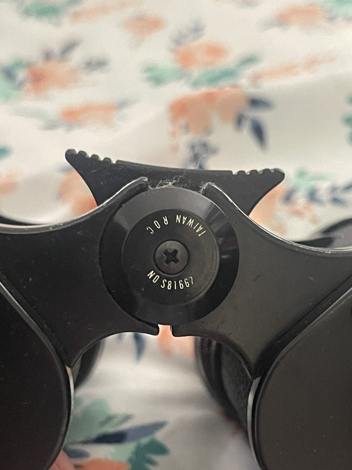 Bushnell Binoculars InstaFocus Ensign Zoom Lens 715X35 with Case