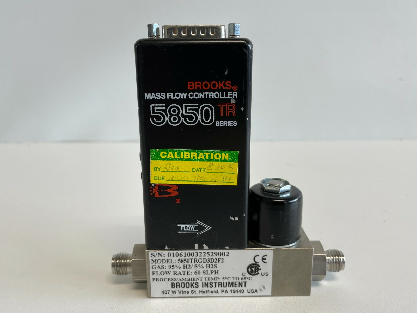 U2: Brooks 5850TR Mass Flow Controller 5850 TR Series