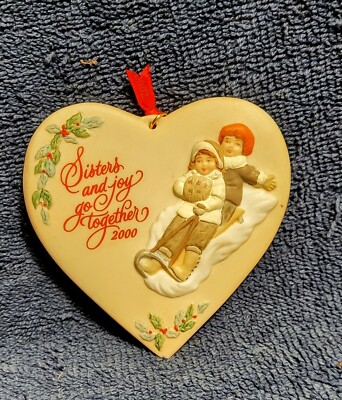 2000 Sister To Sister Heart Hallmark Keepsake Ornament With Box 