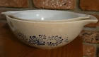 Pyrex Cinderella Nesting Mixing Bowls | Homestead Pattern | 444 & 443 | Set of 2