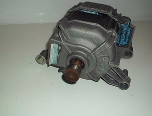 Demontiert mit FE-interWASH WA1000, Waschmaschinenmotor 5P 62 AW300-1