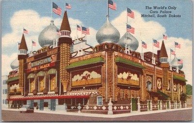 Vintage MITCHELL, South Dakota Postcard CORN PALACE Curteich LINEN - 1957 Design
