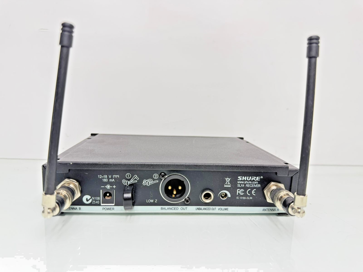 Shure SLX4 J3 572-596 MHz wireless Microphone system SLX1 Bodypack
