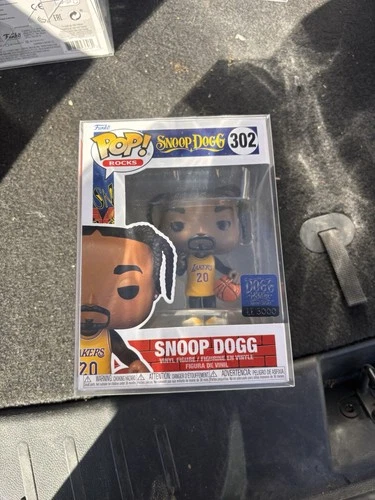 Funko Pop! Rocks Snoop Dogg #302 Tha Dogg House Exclusive Limited Edition