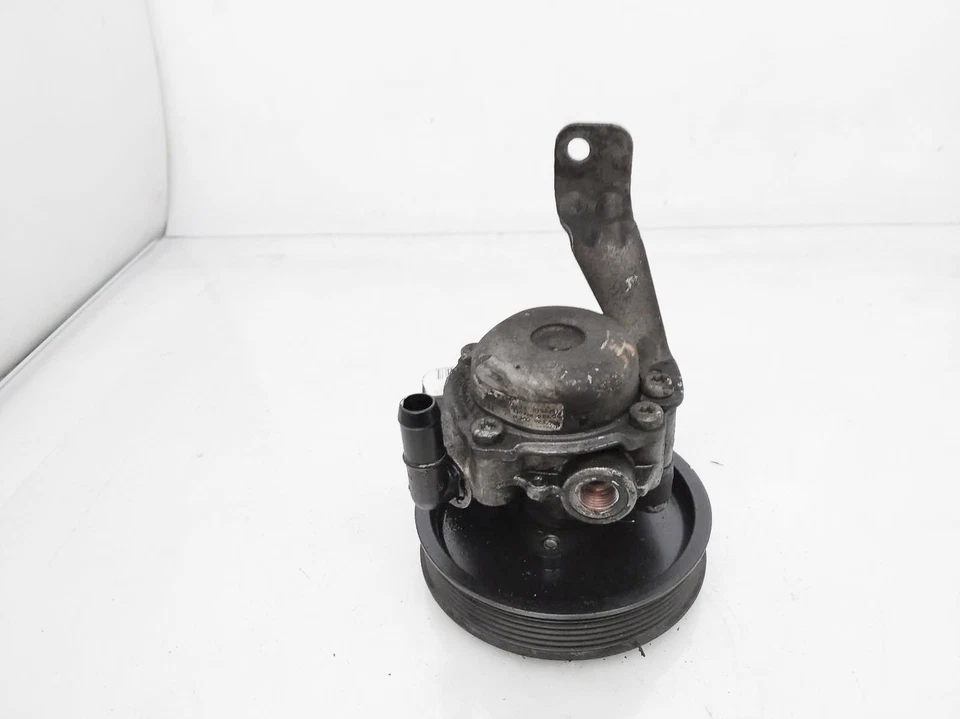 Bomba de dirección asistida BMW 328CI 2000 con polea 32-41-6-760-036 *polea astillada* Foto 4 de 4