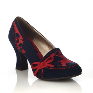 mid heel court shoes