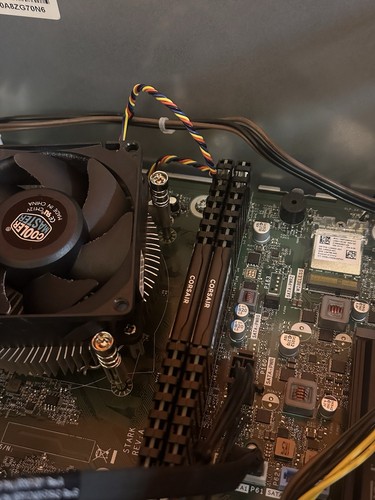 HP Pavilion TP01-2226 Intel Core i5-11400,Desktop - Silver - Picture 8 of 10