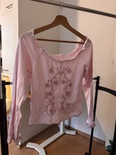 Rosa Langarmshirt mit Blumenstickerei, Carmen...