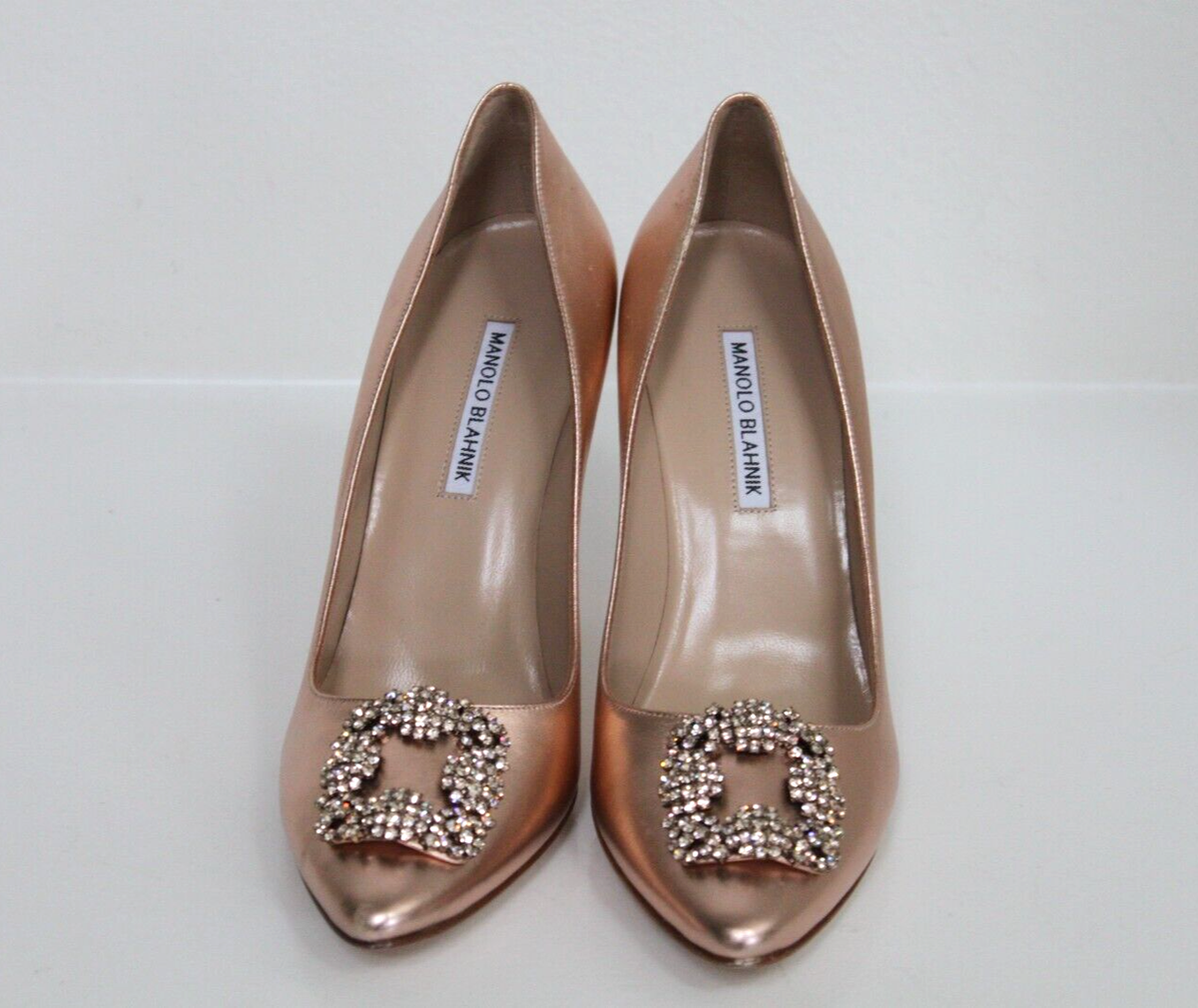 10.5 / 40.5 Manolo Blahnik Rose Gold Leather Brooch Hangisi