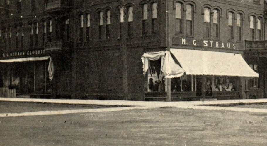 C.1910 PPC VALLEY CITY ND, STRAUS CLOTHING KINDRED HOTEL BLOOM BROS Postcard P32